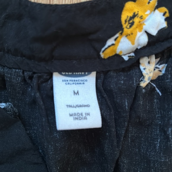 Old Navy Yellow Flower Dress - Picture 4 of 8